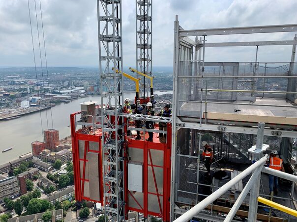 Madison rytis hoist and scaffoldings